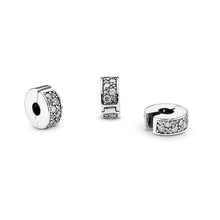 Load image into Gallery viewer, PANDORA Clear Pavé Clip Charm