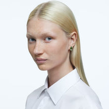 Load image into Gallery viewer, Gema stud earrings Green, Gold-tone plated